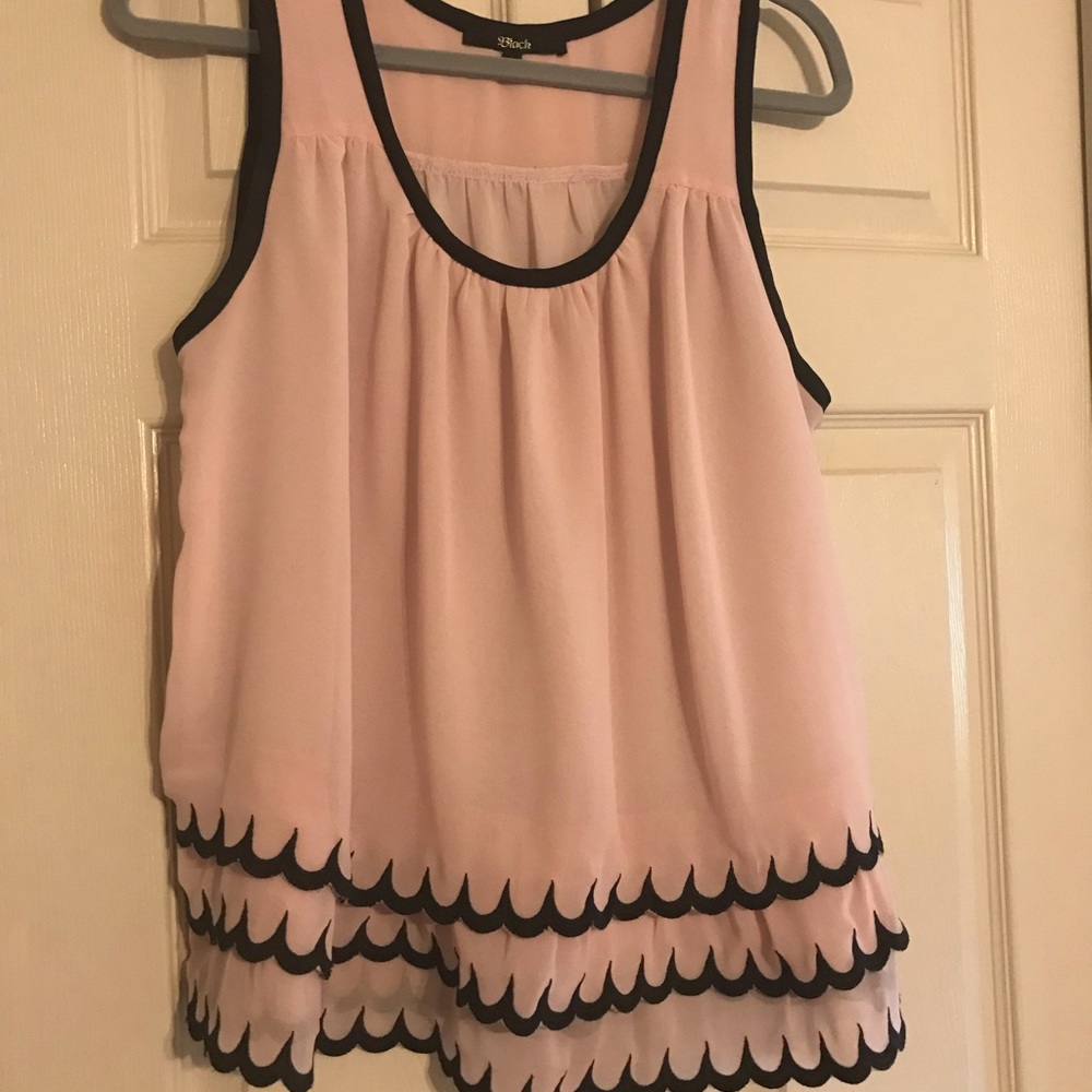 🌟 Adorable layered tank in silky polyester Sz. L